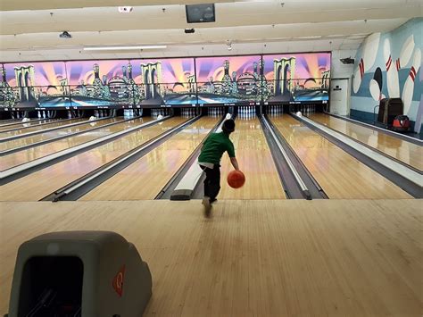 About Break Point Bowl and Entertainment.